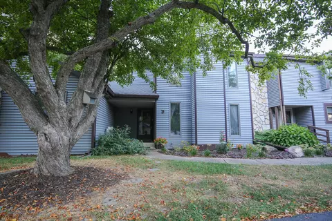 209 Fox Trot #D, Dixon, IL 61021