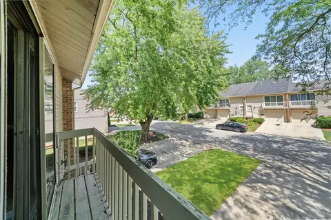 Exterior - 1494 Elder Dr, Aurora, IL 60506 photo 4 of 4