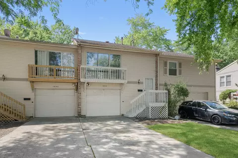1494 Elder Dr, Aurora, IL 60506