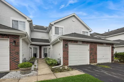 8291 Ripple Ridge Dr #8291, Darien, IL 60561