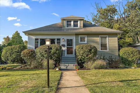 1758 Pine Rd, Homewood, IL 60430
