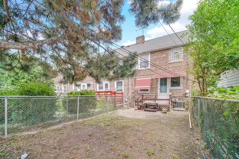 1433 Willow Ave, Des Plaines, IL 60016 photo 21