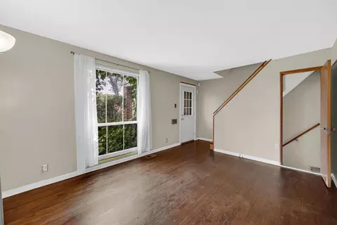 1433 Willow Ave, Des Plaines, IL 60016 photo 6