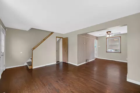 1433 Willow Ave, Des Plaines, IL 60016 photo 5