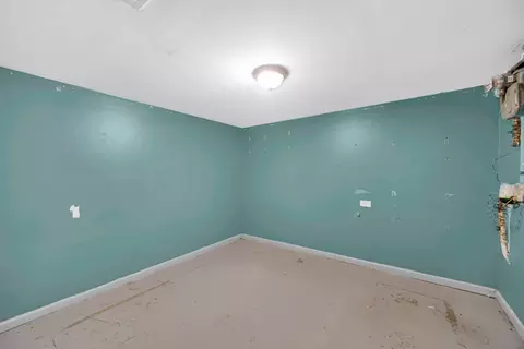 1433 Willow Ave, Des Plaines, IL 60016 photo 15