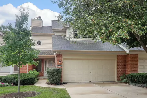 2096 Hallmark Ct, Wheaton, IL 60187 photo 1