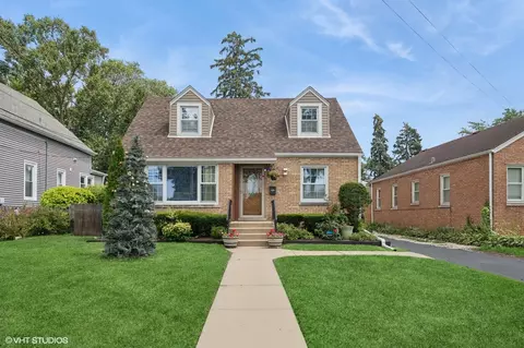 1515 Maple St, Des Plaines, IL 60018