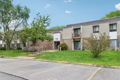 7333 Grand Ave #102, Downers Grove, IL 60516
