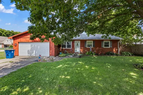 900 Robert Webb Dr, Monticello, IL 61856