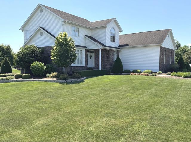 2305 Fox Run Dr, Kankakee, IL 60901