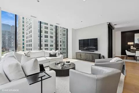 Living - Undisclosed, Chicago, IL 60654 photo 6 of 6