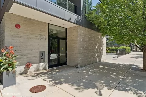 Other - Undisclosed, Chicago, IL 60654 photo 1 of 6