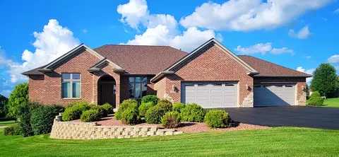 7344 Amorin Ct, Roscoe, IL 61073