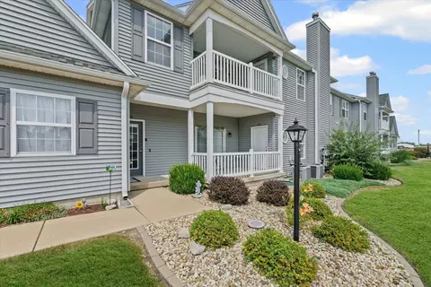 3042 Stillwater Lndg #101, Urbana, IL 61802