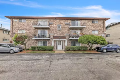 4931 W 87th St #3SW, Oak Lawn, IL 60453