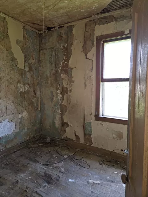 Bedroom - 116 E 118th Pl, Chicago, IL 60628 photo 2 of 2