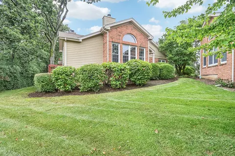 510 Shagbark Dr #510, Elgin, IL 60123