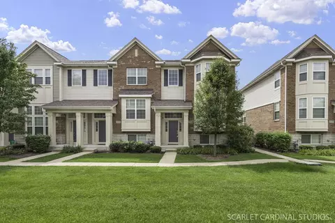 2925 Henley Ln, Naperville, IL 60540