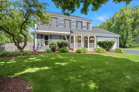 310 Timbers Trl, Saint Charles, IL 60174