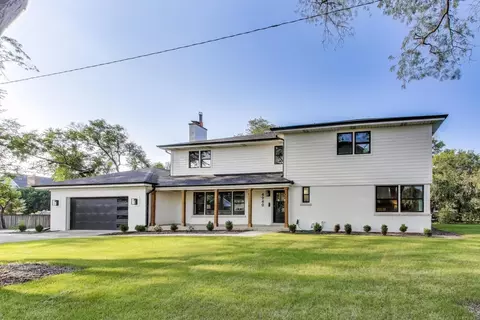 4940 Wolf Rd, Western Springs, IL 60558