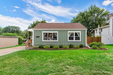 364 E Lincoln St, Sycamore, IL 60178