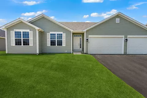 206 Cress Creek Trl, Poplar Grove, IL 61065