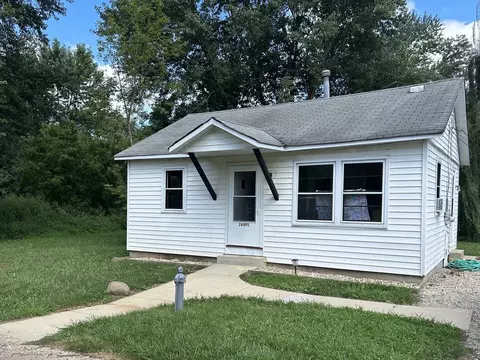 26895 N Bernice St, Wauconda, IL 60084