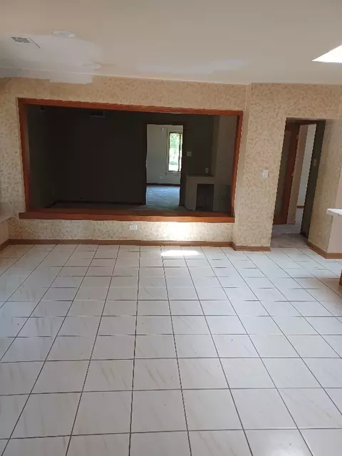 210 Maple Ln, Thornton, IL 60476 photo 8