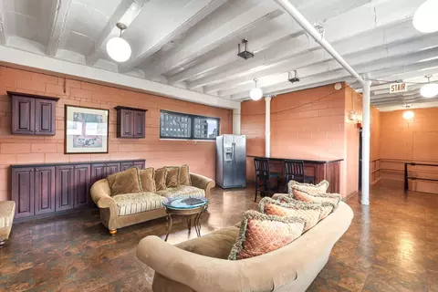 Other - 33 E Cedar St #3F, Chicago, IL 60611 photo 2 of 7