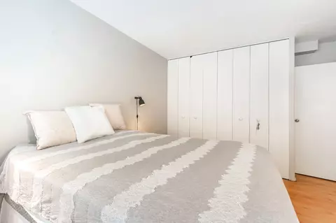 Bedroom - 33 E Cedar St #3F, Chicago, IL 60611 photo 2 of 2