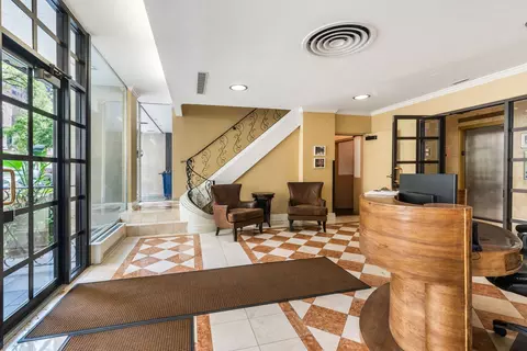 Entry Way - 33 E Cedar St #3F, Chicago, IL 60611 photo 1 of 1