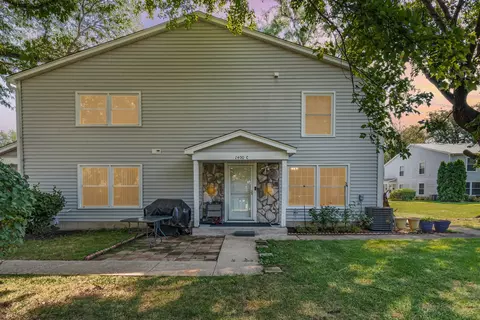 1400 N Glen Cir #C, Aurora, IL 60506