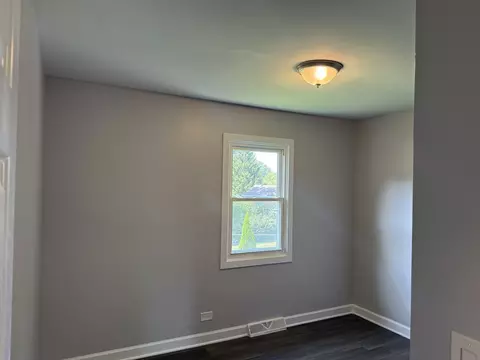 Bedroom - 536 Aller Ave, Elgin, IL 60120 photo 1 of 3