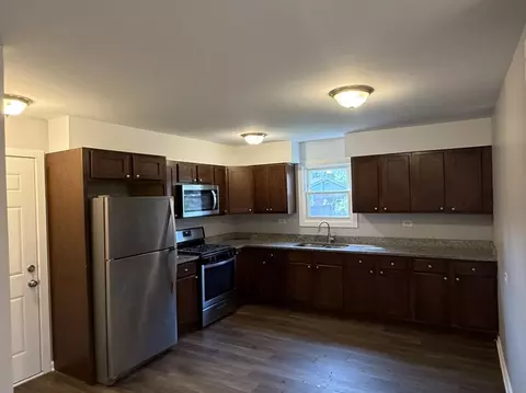 Kitchen - 536 Aller Ave, Elgin, IL 60120 photo 1 of 1