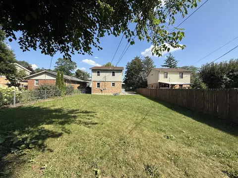 Exterior - 536 Aller Ave, Elgin, IL 60120 photo 3 of 3