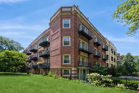 1125 W Farwell Ave #B2, Chicago, IL 60626