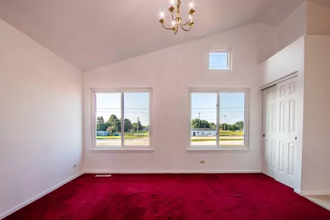 Living - 372 Millwood Dr, Bartlett, IL 60103 photo 6 of 6