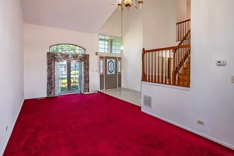 Living - 372 Millwood Dr, Bartlett, IL 60103 photo 2 of 6