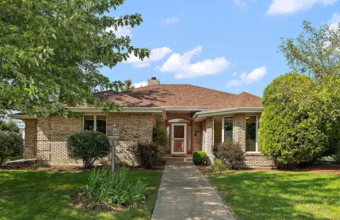 631 Holtz St, Manteno, IL 60950