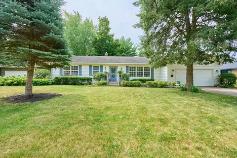 312 Fairmont Dr, Dekalb, IL 60115