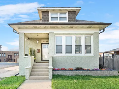 7540 W 59th St, Summit, IL 60501