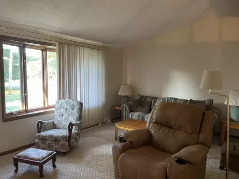 Living - 1524 Chambers Ave, Peru, IL 61354 photo 1 of 1