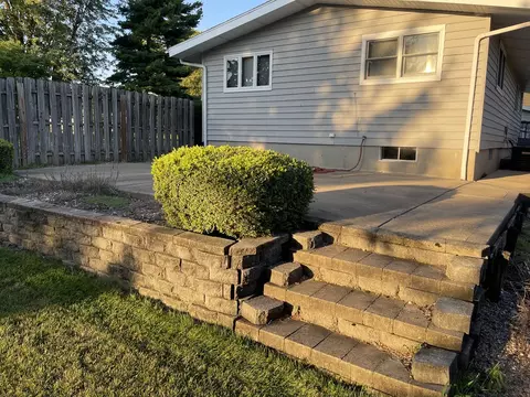 Exterior - 1524 Chambers Ave, Peru, IL 61354 photo 5 of 7