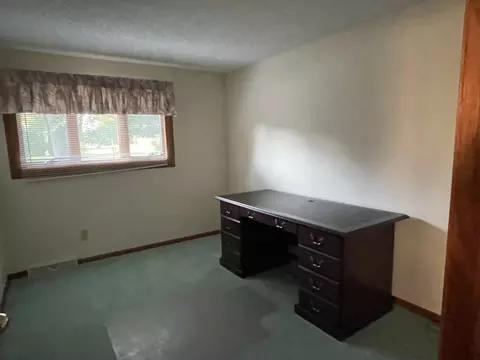 Bedroom - 1524 Chambers Ave, Peru, IL 61354 photo 1 of 3
