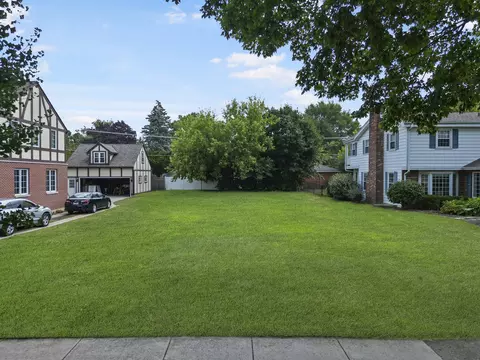 0 Ames St, Libertyville, IL 60048