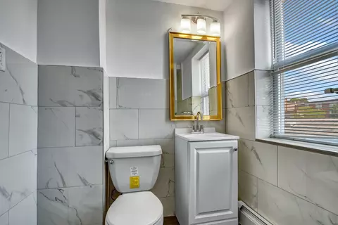 Bath - 7409 W 63rd Pl, Summit, IL 60501 photo 2 of 3