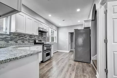 Kitchen - 7409 W 63rd Pl, Summit, IL 60501 photo 1 of 3