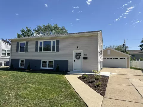9055 Fairway Dr, Orland Park, IL 60462