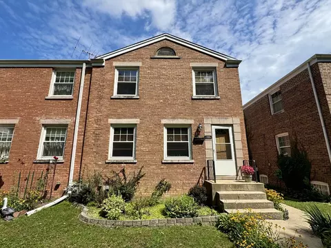 1735 Linden St, Des Plaines, IL 60018