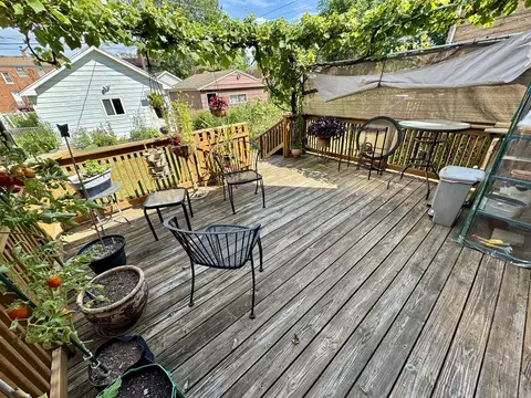 Exterior - 1735 Linden St, Des Plaines, IL 60018 photo 2 of 4